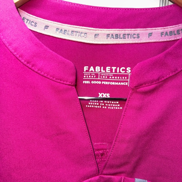 Fabletics Scrub Set - Picture 2 of 7